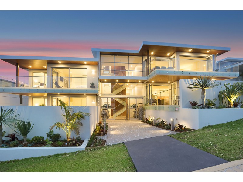 2/16 Dover Road, Wamberal NSW 2260