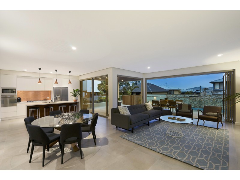 2/16 Dover Road, Wamberal NSW 2260