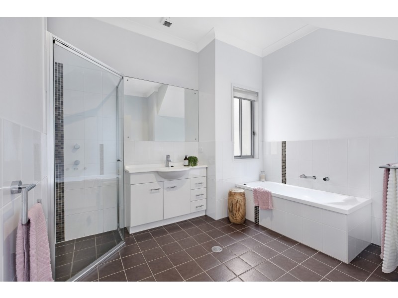 1/240 Terrigal Drive, Terrigal NSW 2260