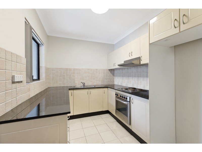 2/23 Barnhill Road, Terrigal NSW 2260