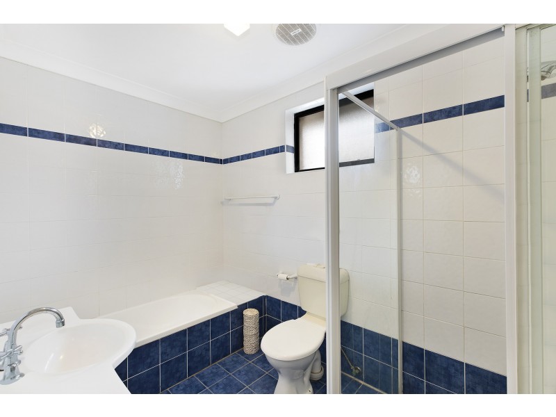 2/23 Barnhill Road, Terrigal NSW 2260