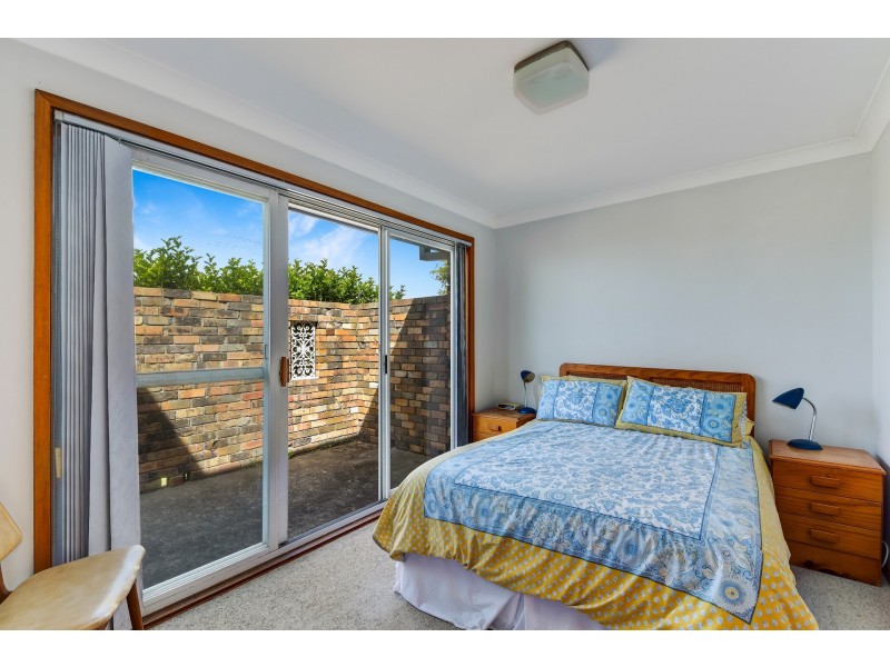 1/1 Lumeah Avenue, Wamberal NSW 2260