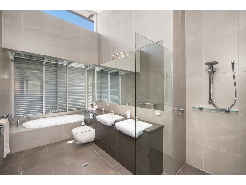 20/43 Masons Parade, Point Frederick NSW 2250