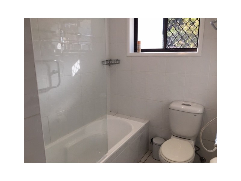 21 Windsor Road, Wamberal NSW 2260