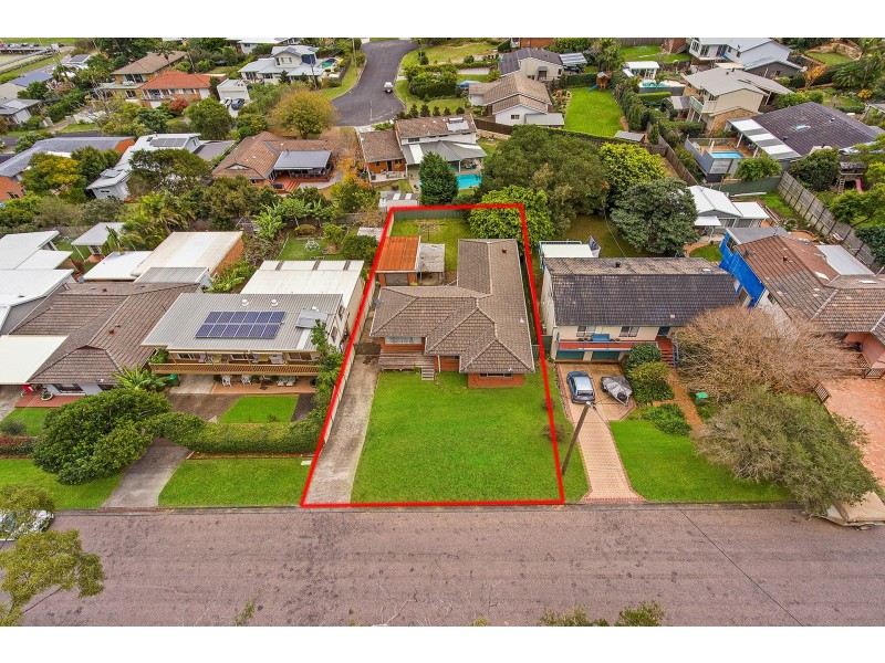 17 Rysdyk Parade, Wamberal NSW 2260