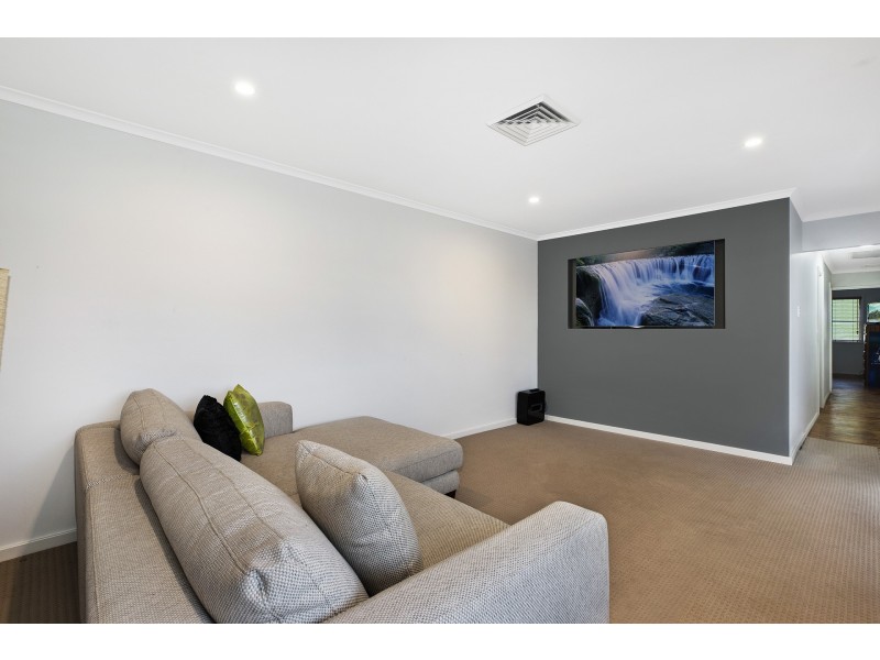 17 Rysdyk Parade, Wamberal NSW 2260