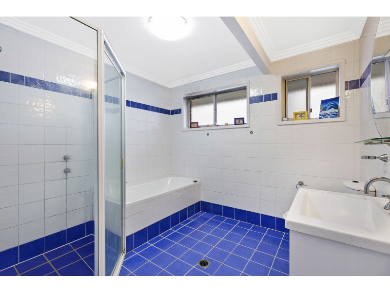 17 Rysdyk Parade, Wamberal NSW 2260