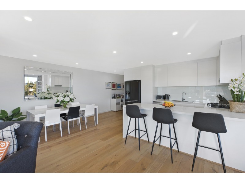 3/5 Mulkarra Avenue, Gosford NSW 2250