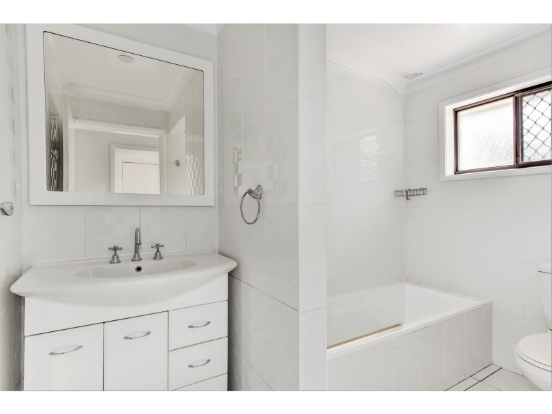 21 Windsor Road, Wamberal NSW 2260
