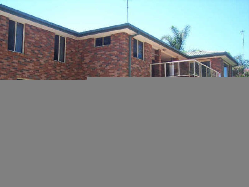 2/24 Painters Lane, Terrigal NSW 2260