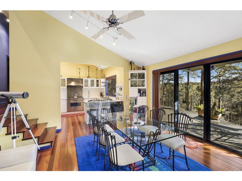 52 Easter Parade, North Avoca NSW 2260