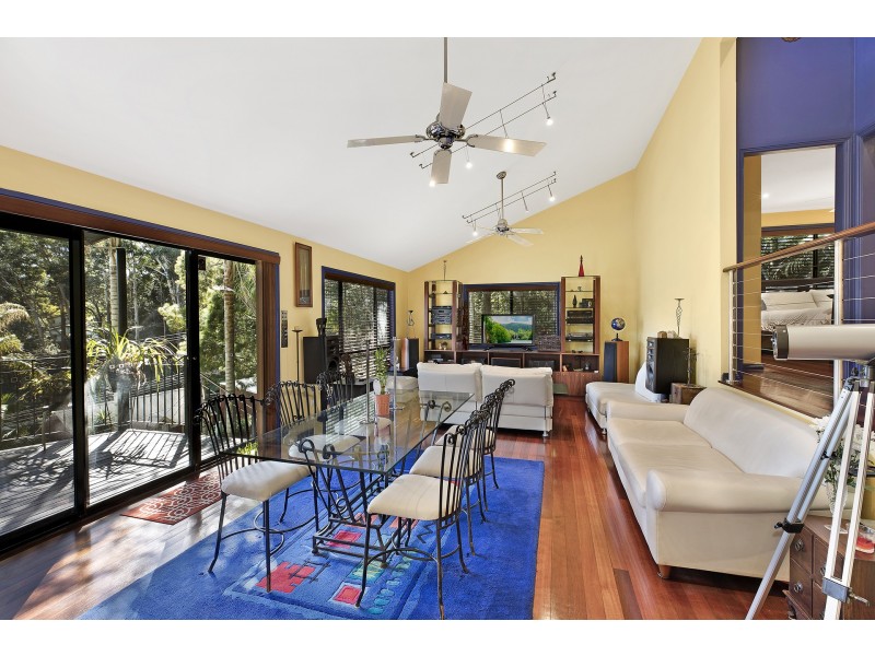 52 Easter Parade, North Avoca NSW 2260