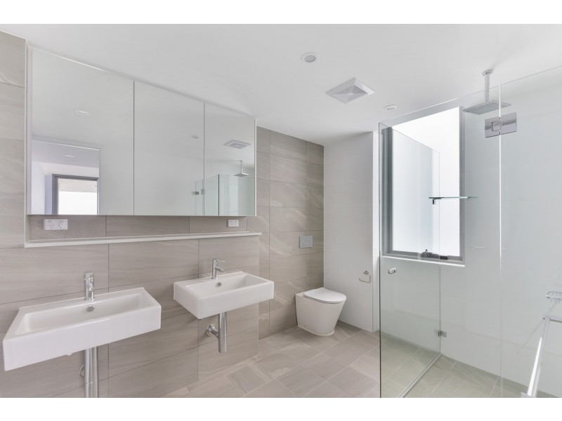 501/7-9 Campbell Crescent, Terrigal NSW 2260