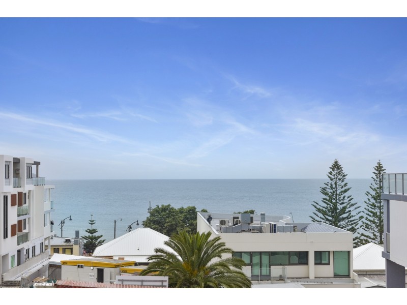 501/7-9 Campbell Crescent, Terrigal NSW 2260