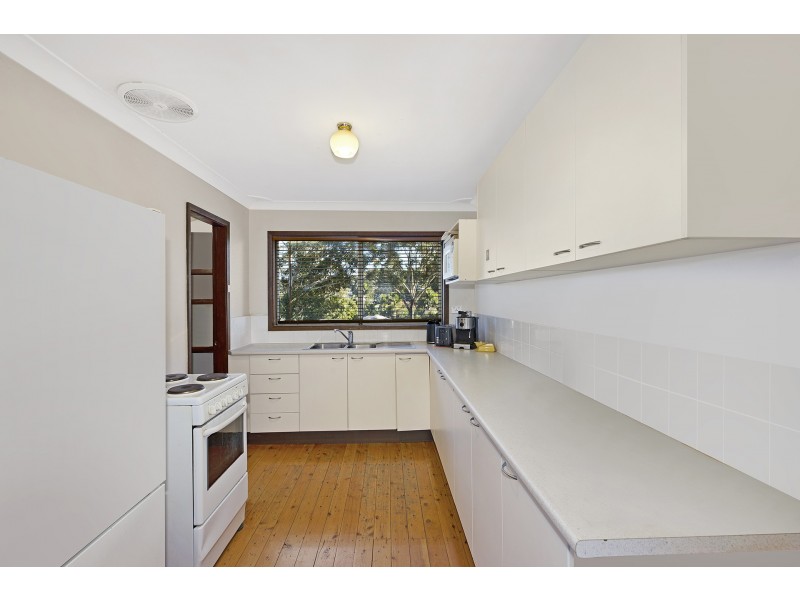 8 Woodland Road, Terrigal NSW 2260