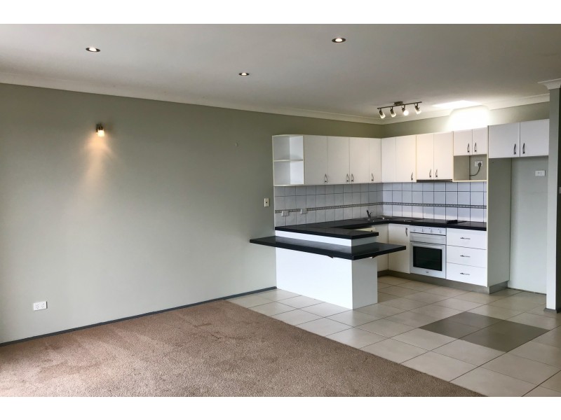 1/208 Del Monte Place, Copacabana NSW 2251