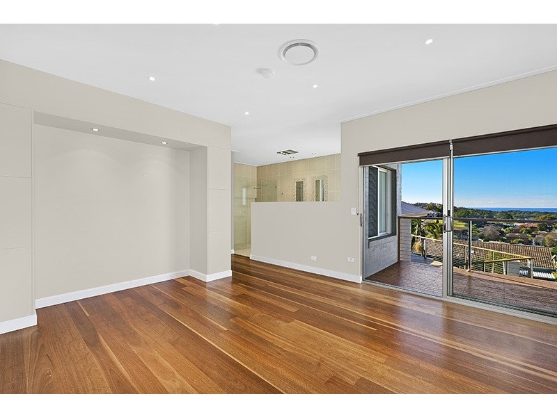 30 Reads Road, Wamberal NSW 2260