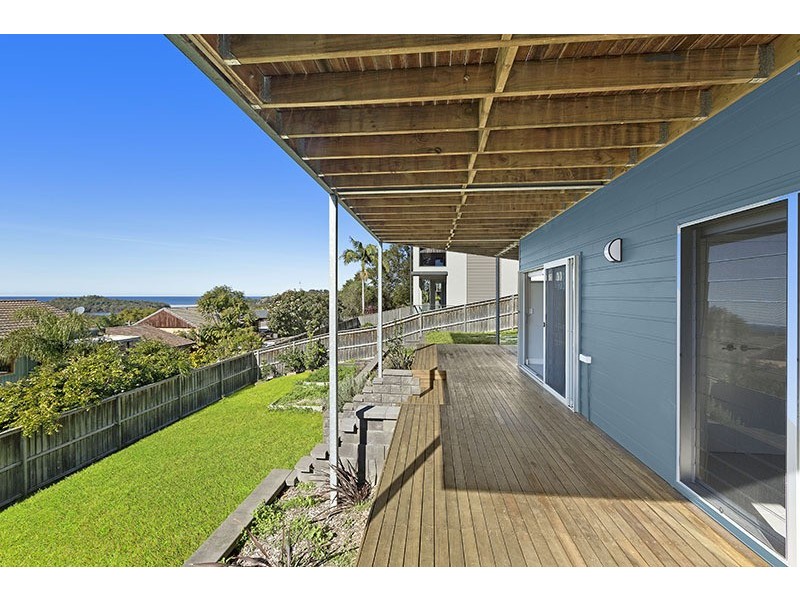 30 Reads Road, Wamberal NSW 2260