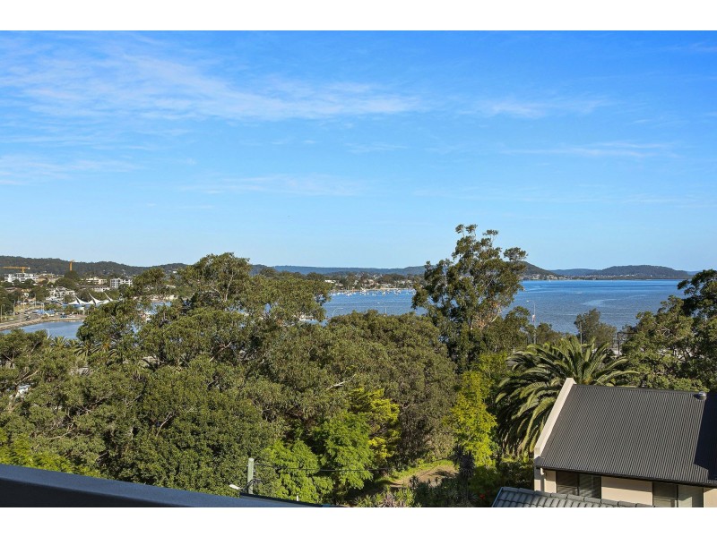 304/8-10 St George Street, Gosford NSW 2250