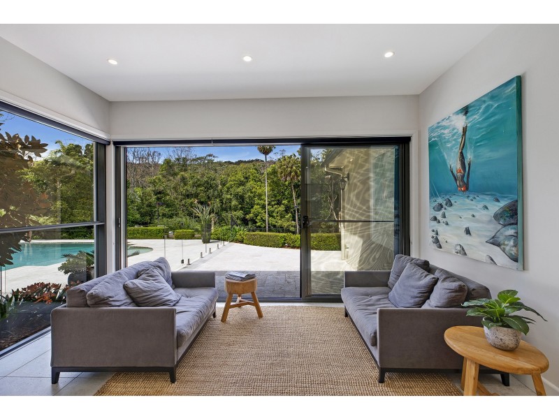 2/283 Oak Road, Matcham NSW 2250