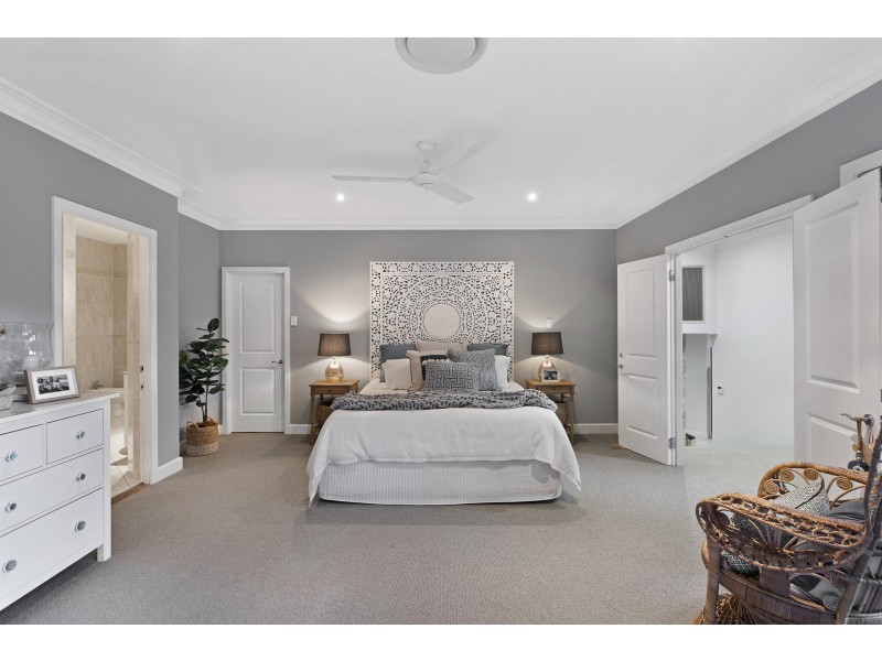 2/283 Oak Road, Matcham NSW 2250