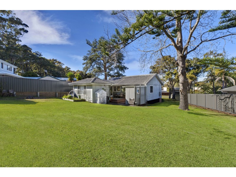 28 Tall Timbers Road, Wamberal NSW 2260
