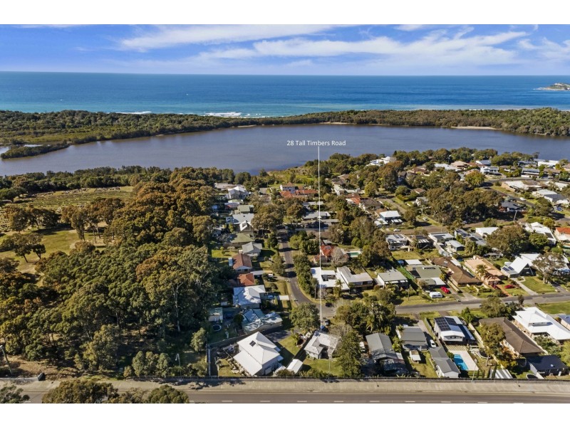 28 Tall Timbers Road, Wamberal NSW 2260