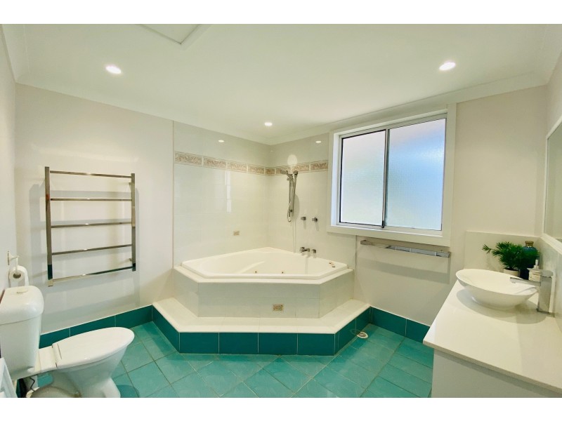 3 Pacific View Street, Forresters Beach NSW 2260