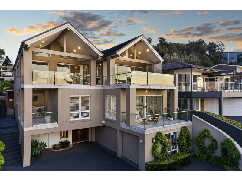 9 South Scenic Road, Forresters Beach NSW 2260