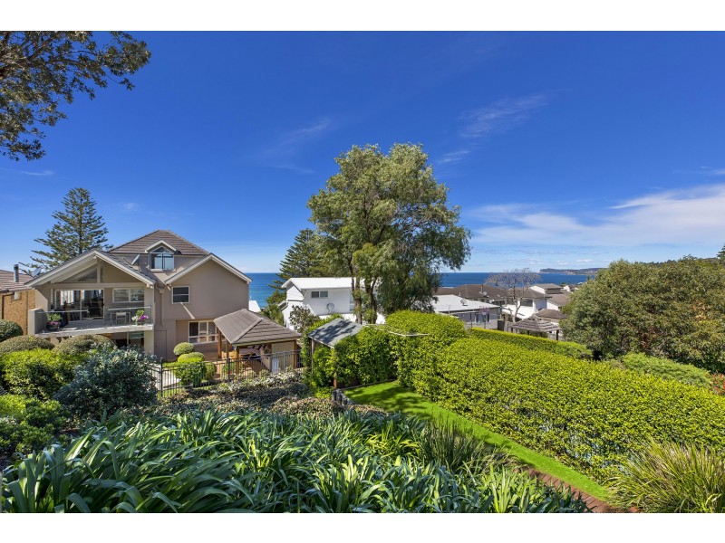 9 South Scenic Road, Forresters Beach NSW 2260