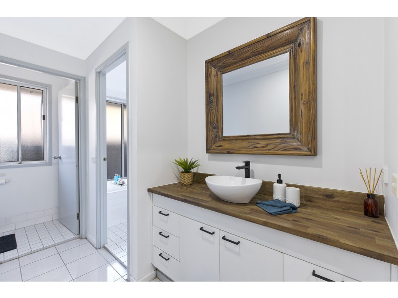 79B Old Gosford Road, Wamberal NSW 2260