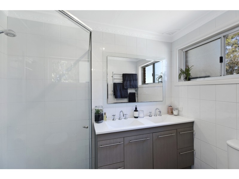 5 Erina Valley Road, Erina NSW 2250