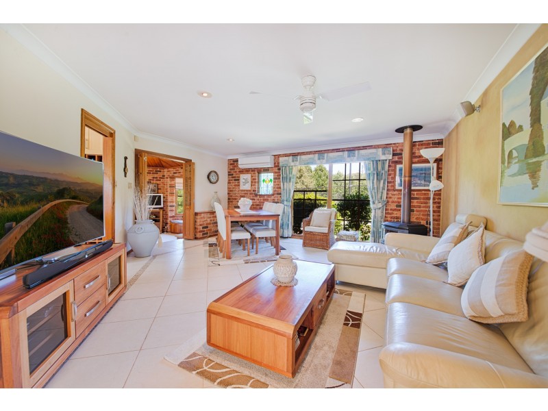 498 Tumbi Road, Wamberal NSW 2260