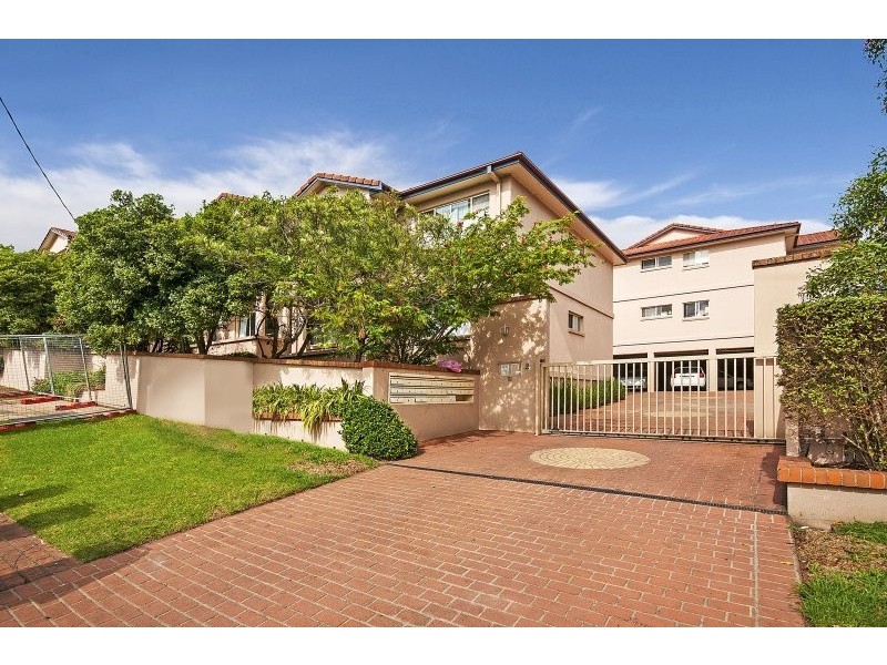 9/9-11 Junction Road, Terrigal NSW 2260