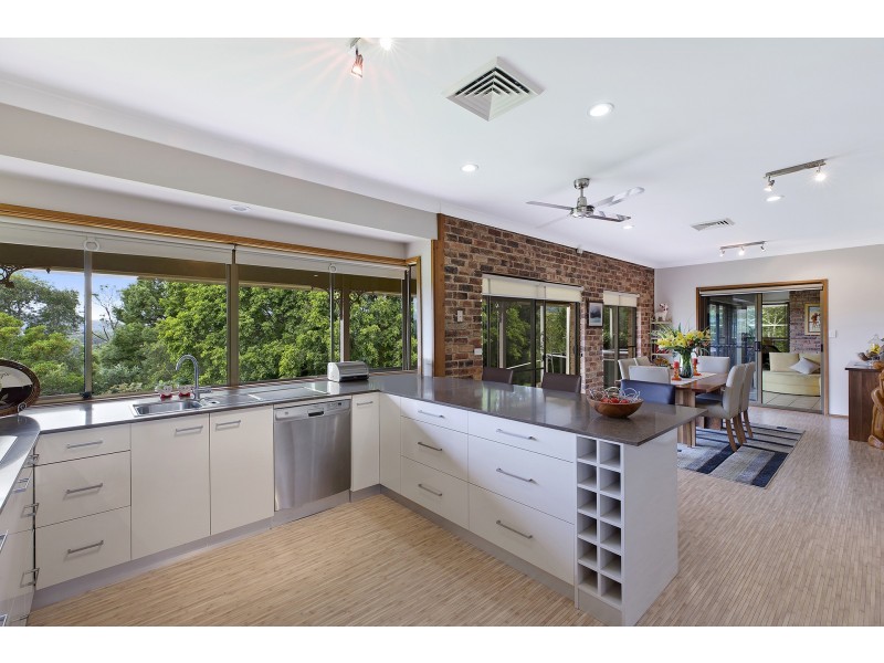 15 Treeline Close, Narara NSW 2250