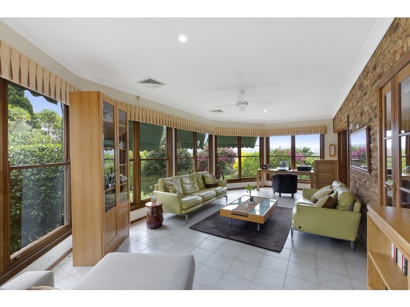 15 Treeline Close, Narara NSW 2250