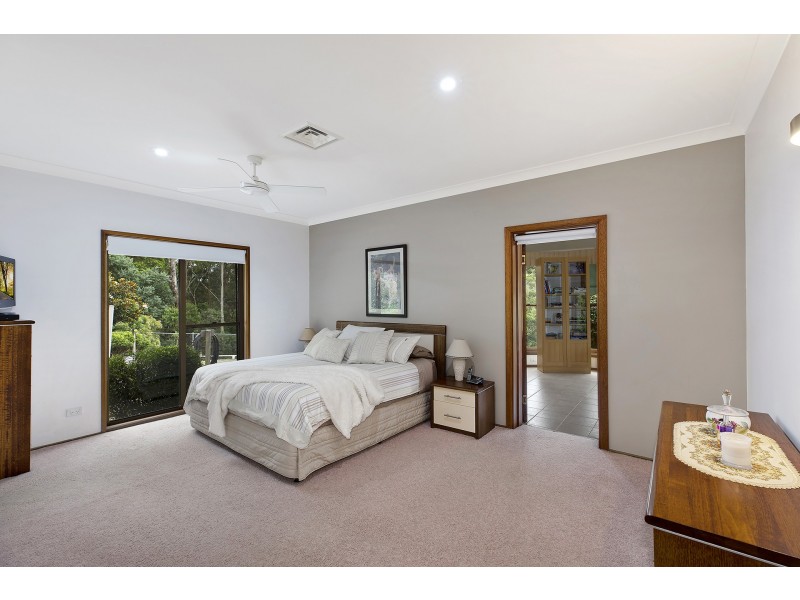 15 Treeline Close, Narara NSW 2250