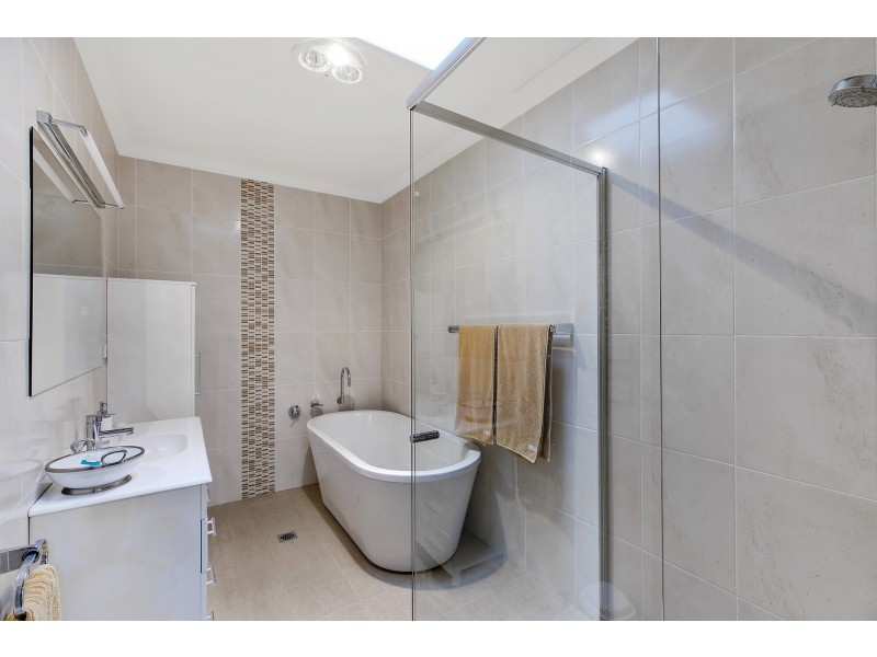 15 Treeline Close, Narara NSW 2250