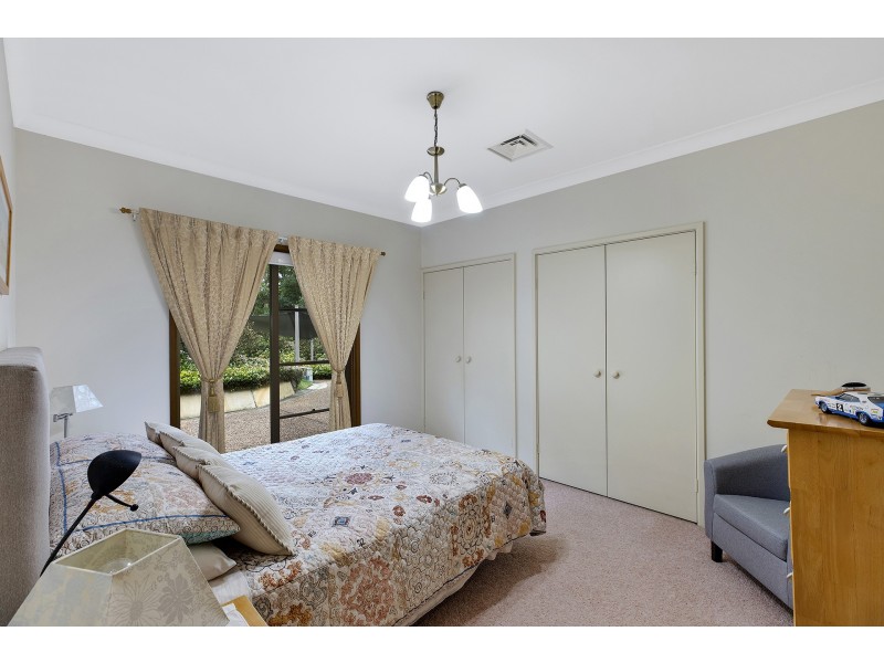 15 Treeline Close, Narara NSW 2250