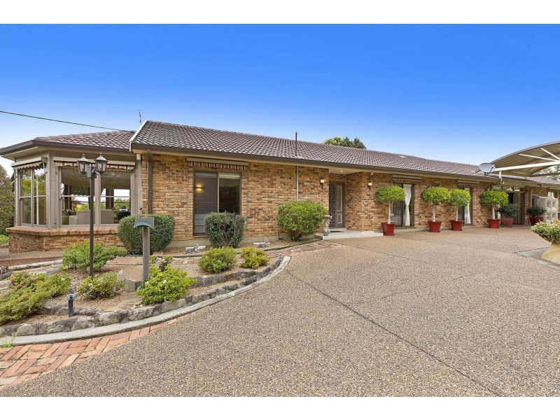 15 Treeline Close, Narara NSW 2250