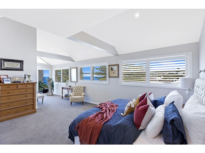 9 South Scenic Road, Forresters Beach NSW 2260