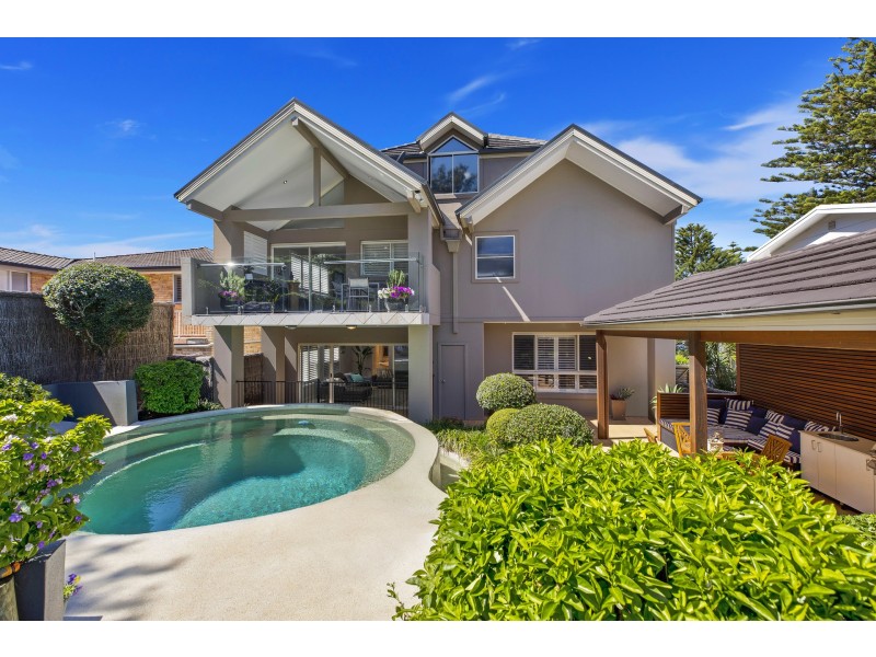 9 South Scenic Road, Forresters Beach NSW 2260