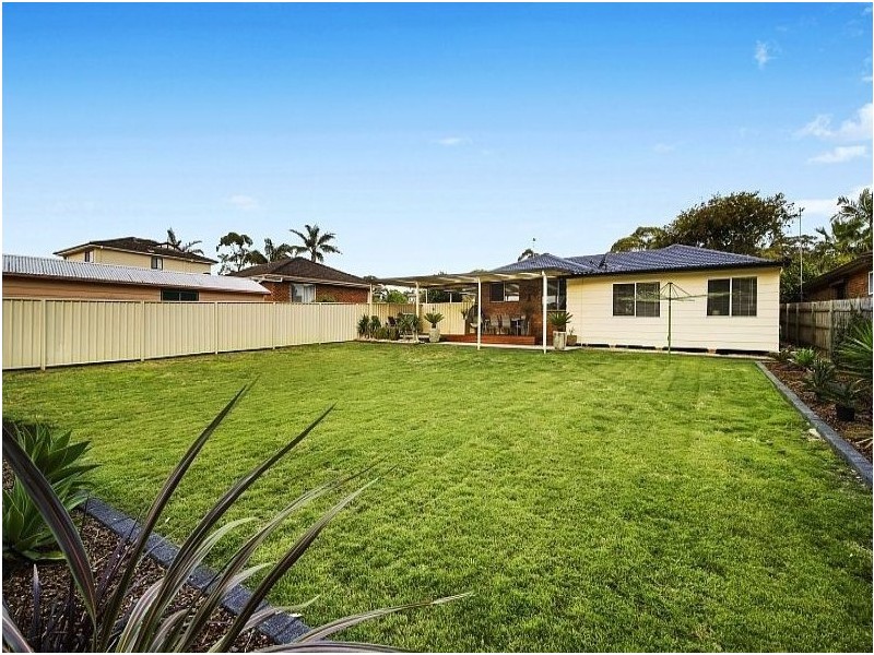 38 Marlowe Road, Bateau Bay NSW 2261