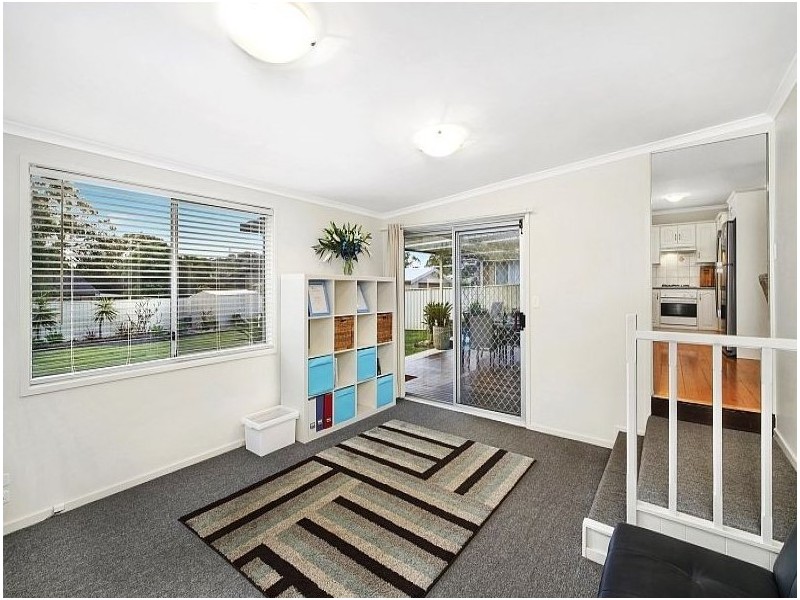 38 Marlowe Road, Bateau Bay NSW 2261