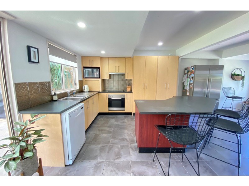 7 Waratah Street, Bateau Bay NSW 2261