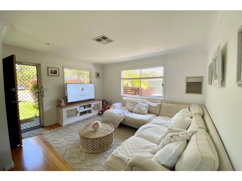 13 Nerissa Road, Erina NSW 2250