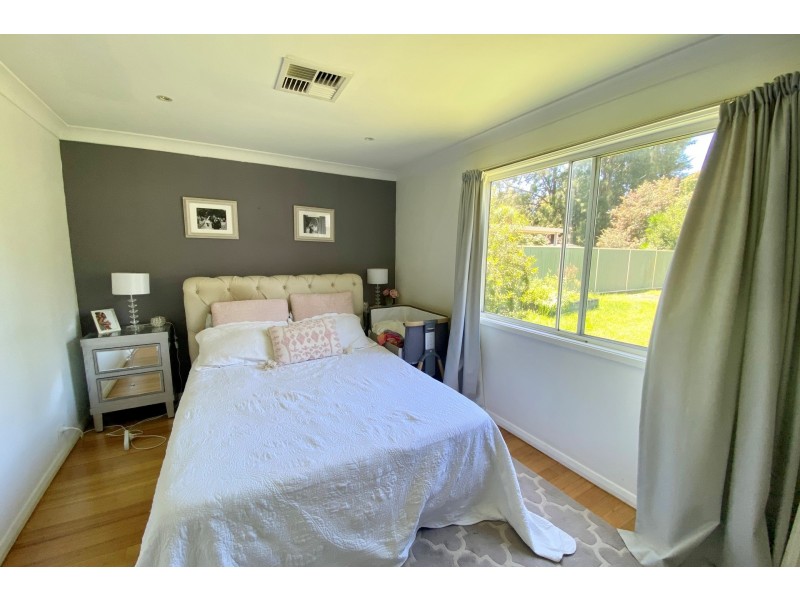 13 Nerissa Road, Erina NSW 2250