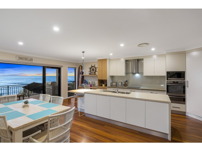 3 South Scenic Road, Forresters Beach NSW 2260