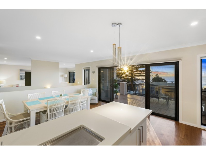 3 South Scenic Road, Forresters Beach NSW 2260