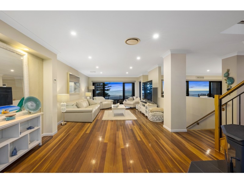 3 South Scenic Road, Forresters Beach NSW 2260